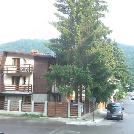 La Buni Pensiune Buşteni